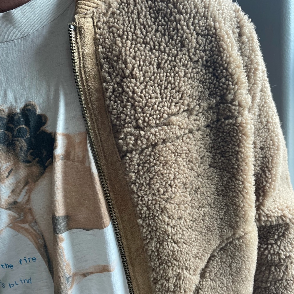 Vince Reversible Suede/Shearling Bomber, Size Small.  Fits like a S/M - Picture 5 of 5